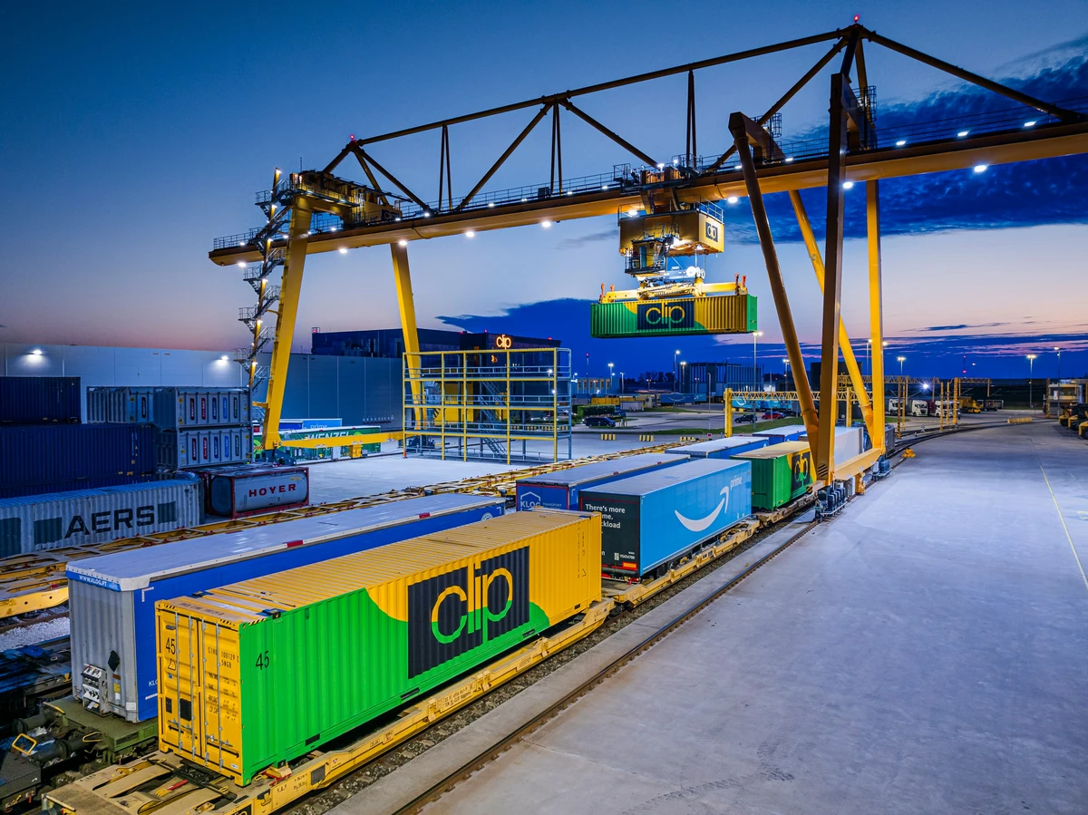 Container freight